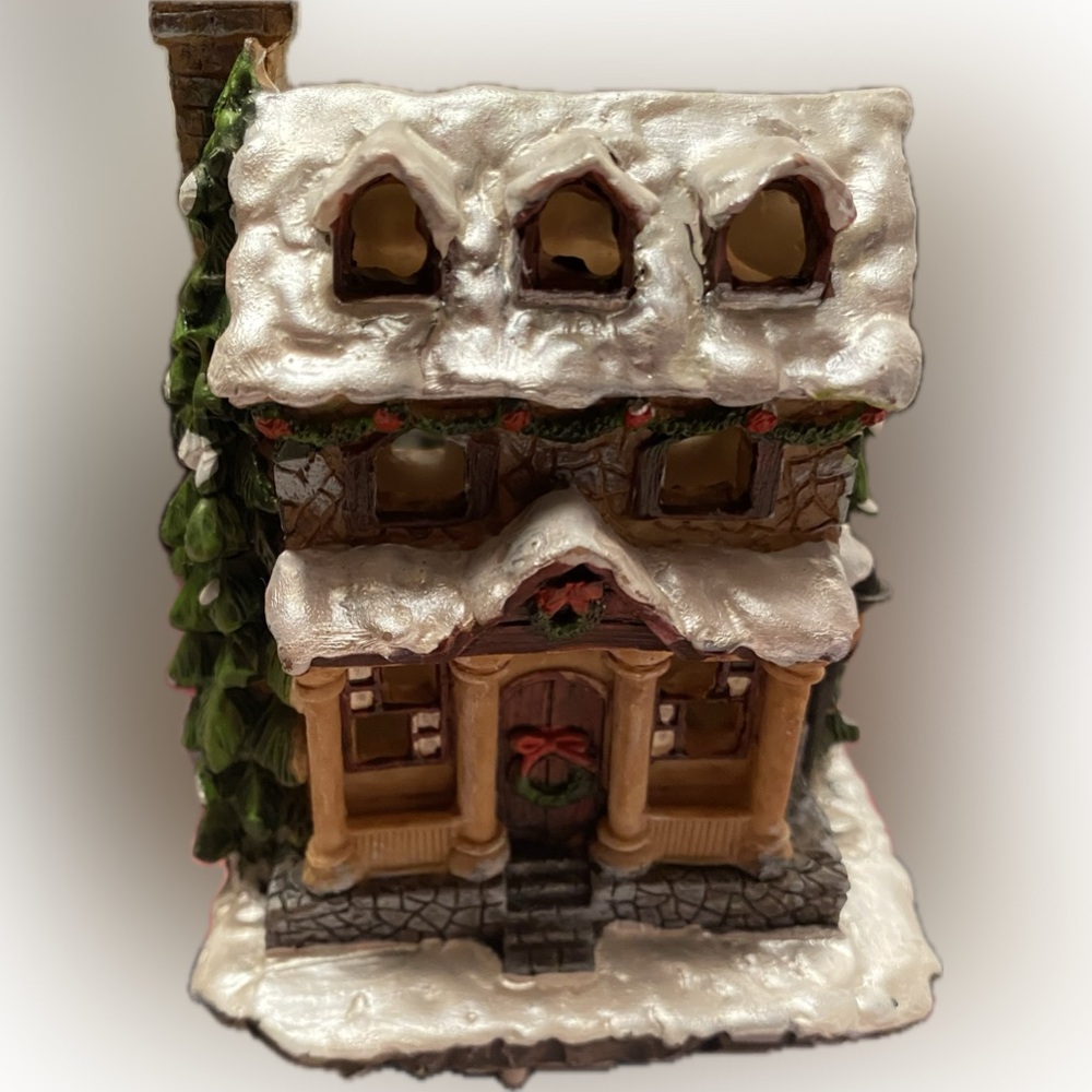 Festive Holiday Snowy House Night Light